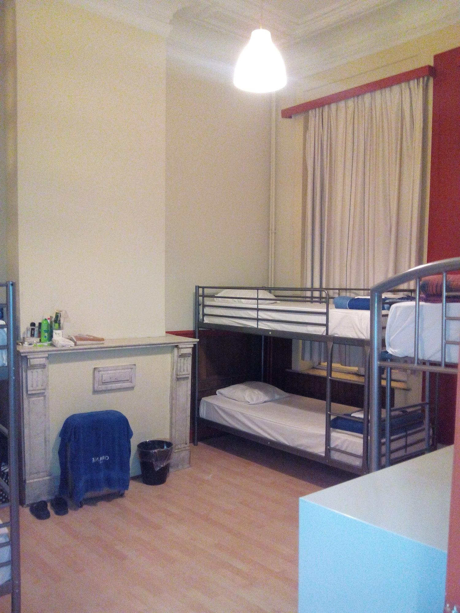 Hostel Louise Bruxelles Esterno foto