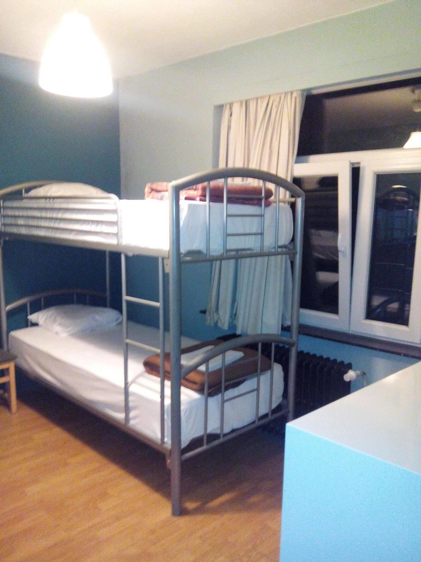 Hostel Louise Bruxelles Esterno foto